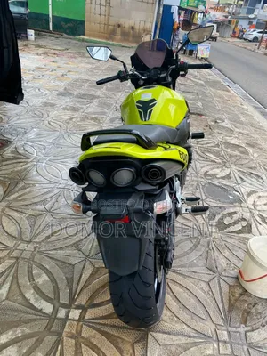 Suzuki GSR 2025 Green
