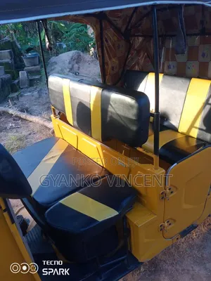 Bajaj RE 2025 Yellow