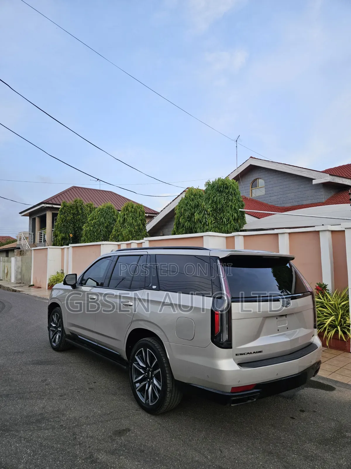 Cadillac Escalade 2021 Gold