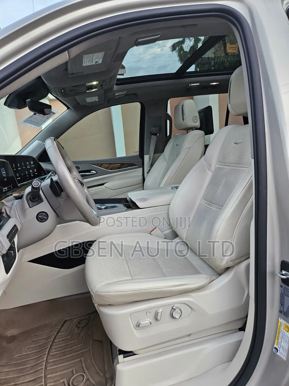 Cadillac Escalade 2021 Gold