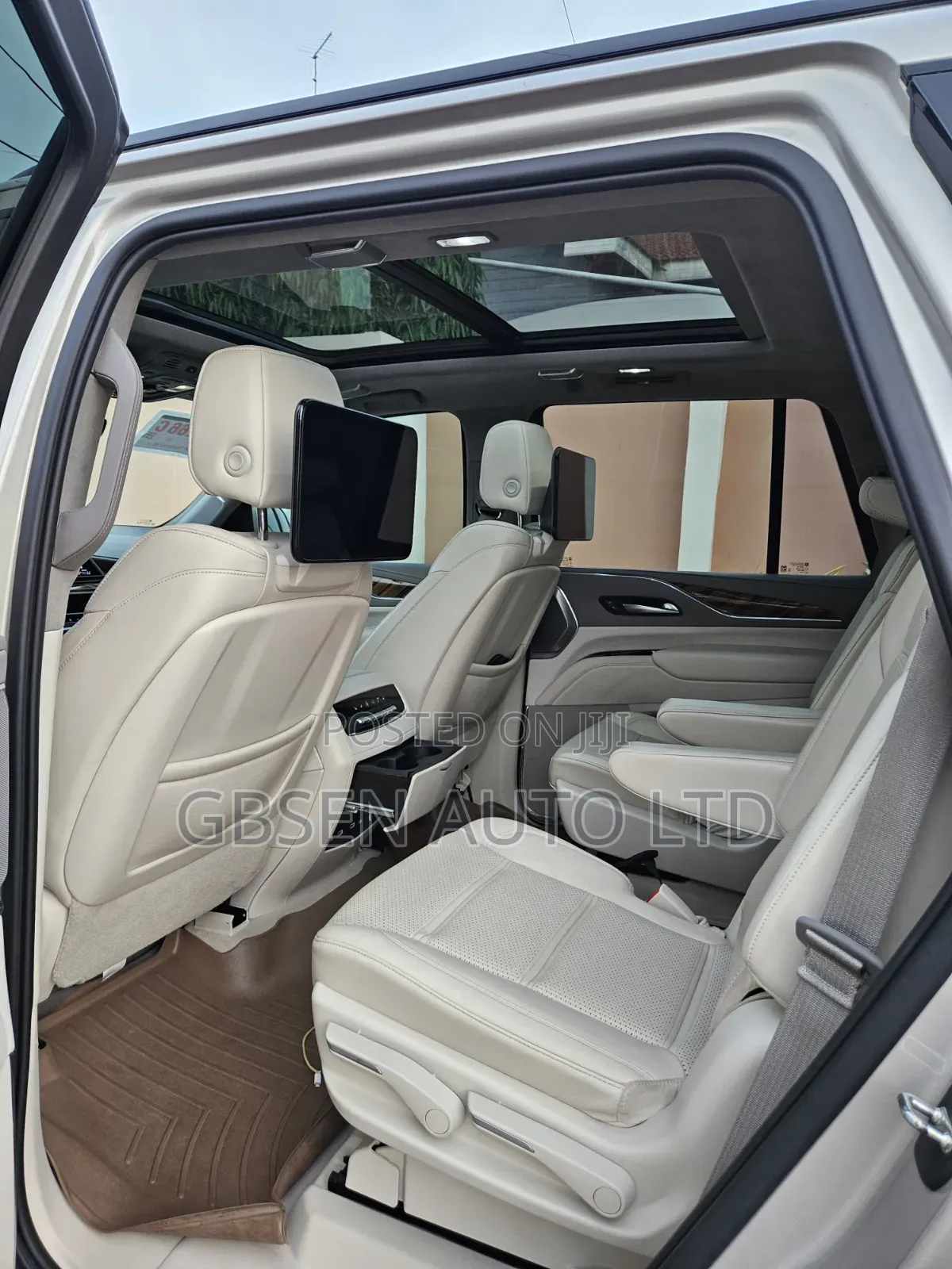 Cadillac Escalade 2021 Gold
