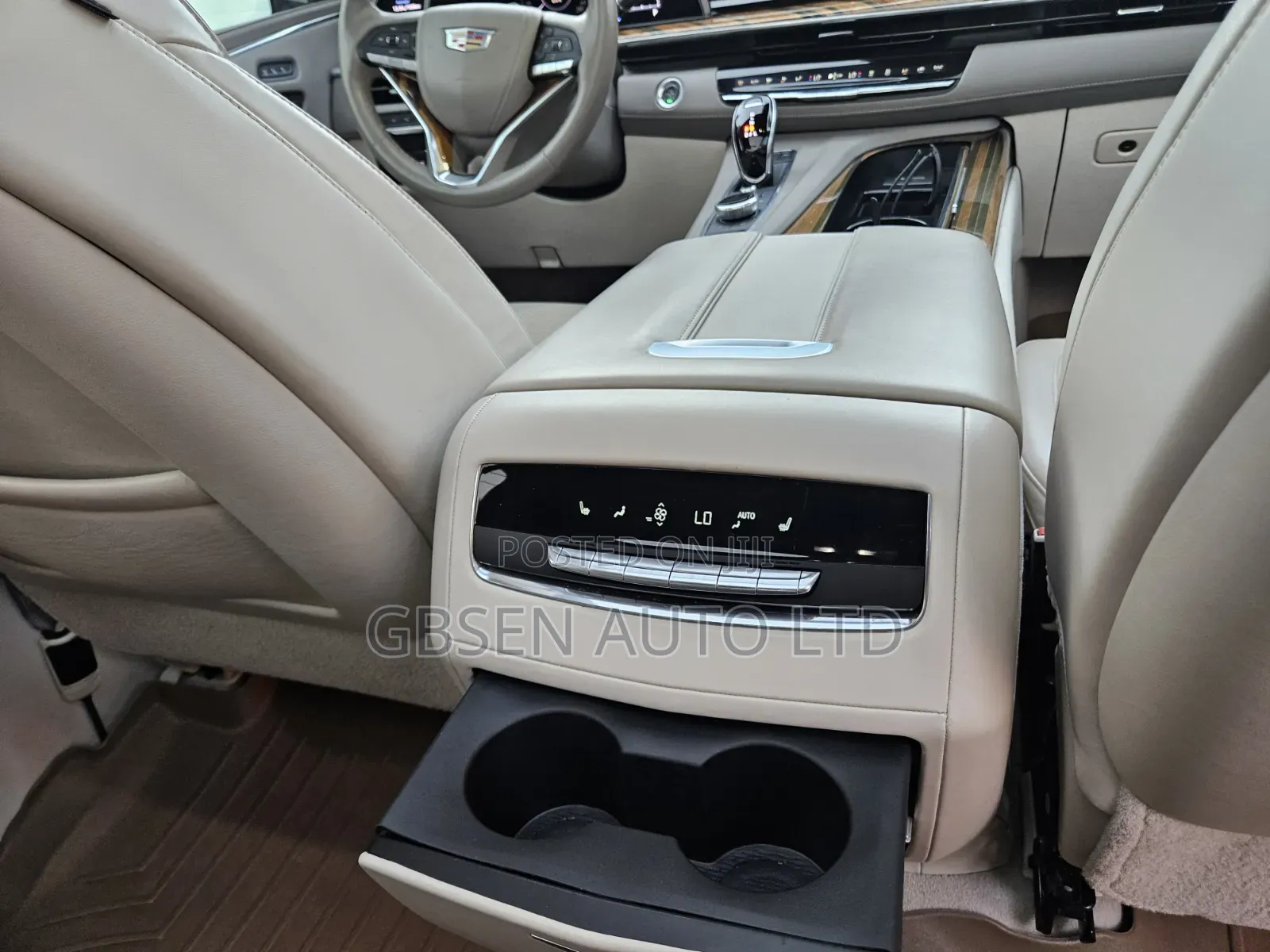 Cadillac Escalade 2021 Gold