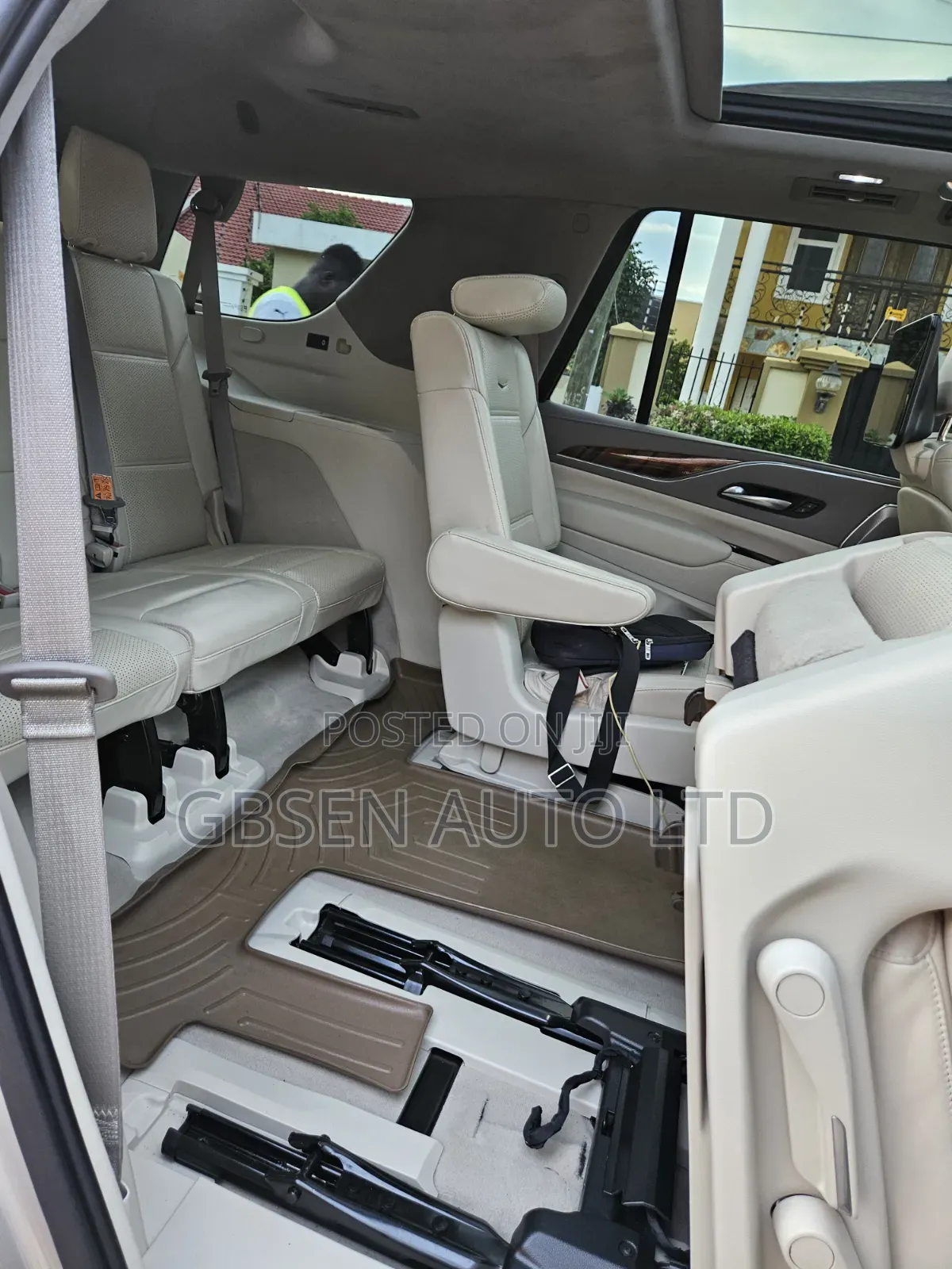 Cadillac Escalade 2021 Gold