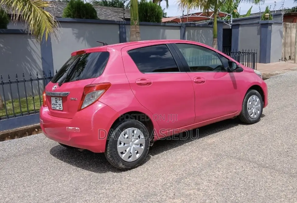 Toyota Vitz 1.0 FWD 5dr 2013 Pink