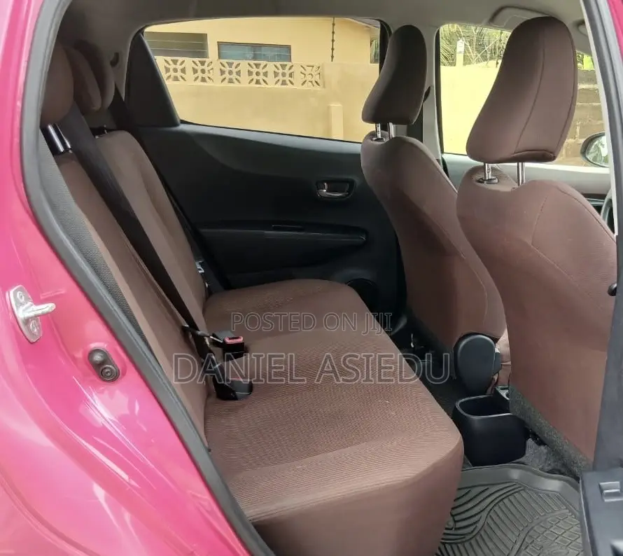 Toyota Vitz 1.0 FWD 5dr 2013 Pink