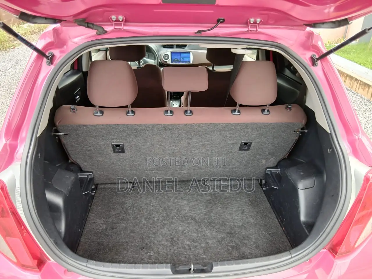 Toyota Vitz 1.0 FWD 5dr 2013 Pink
