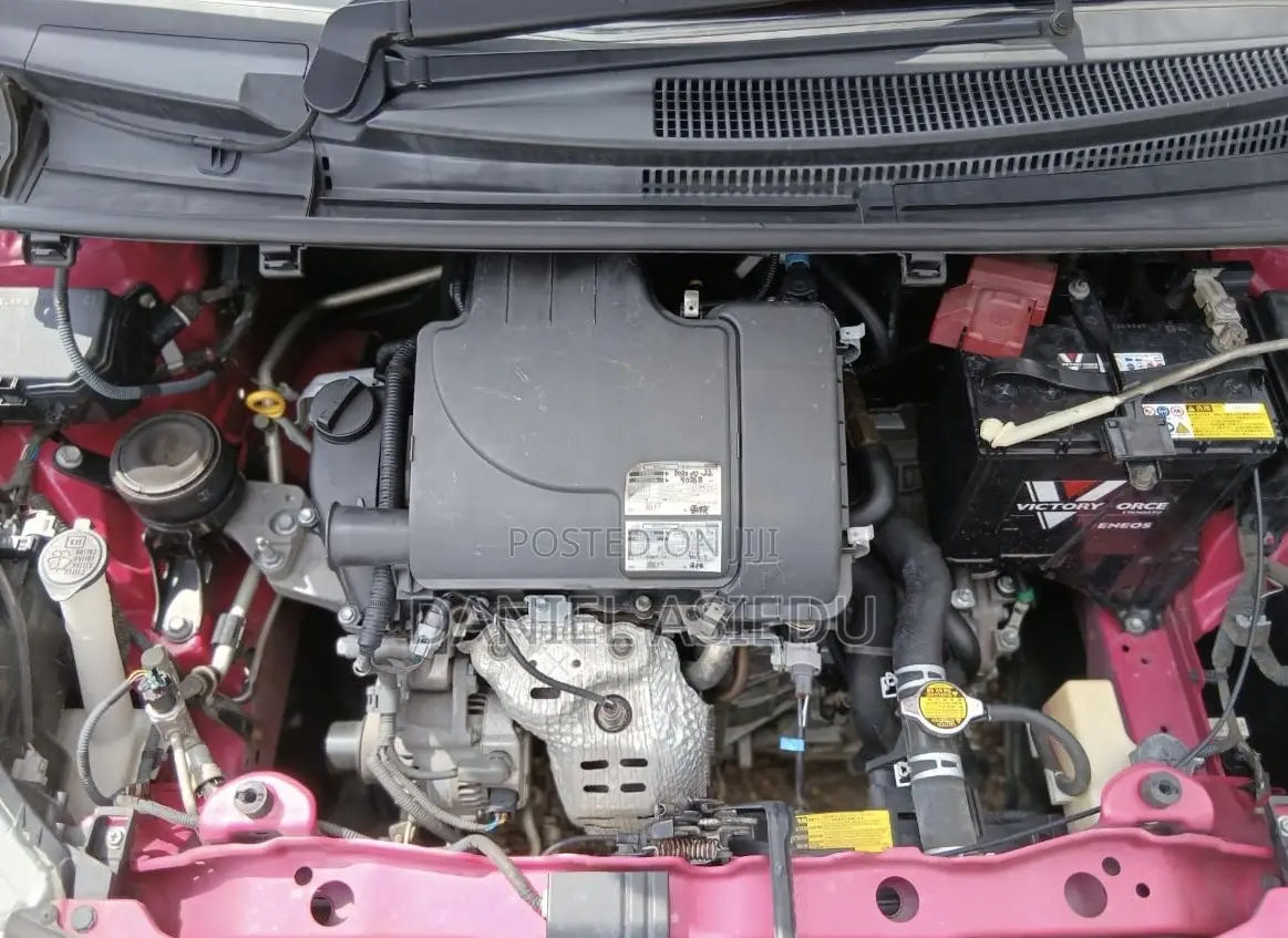 Toyota Vitz 1.0 FWD 5dr 2013 Pink