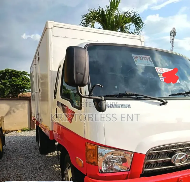 Hyundai County 2015 White