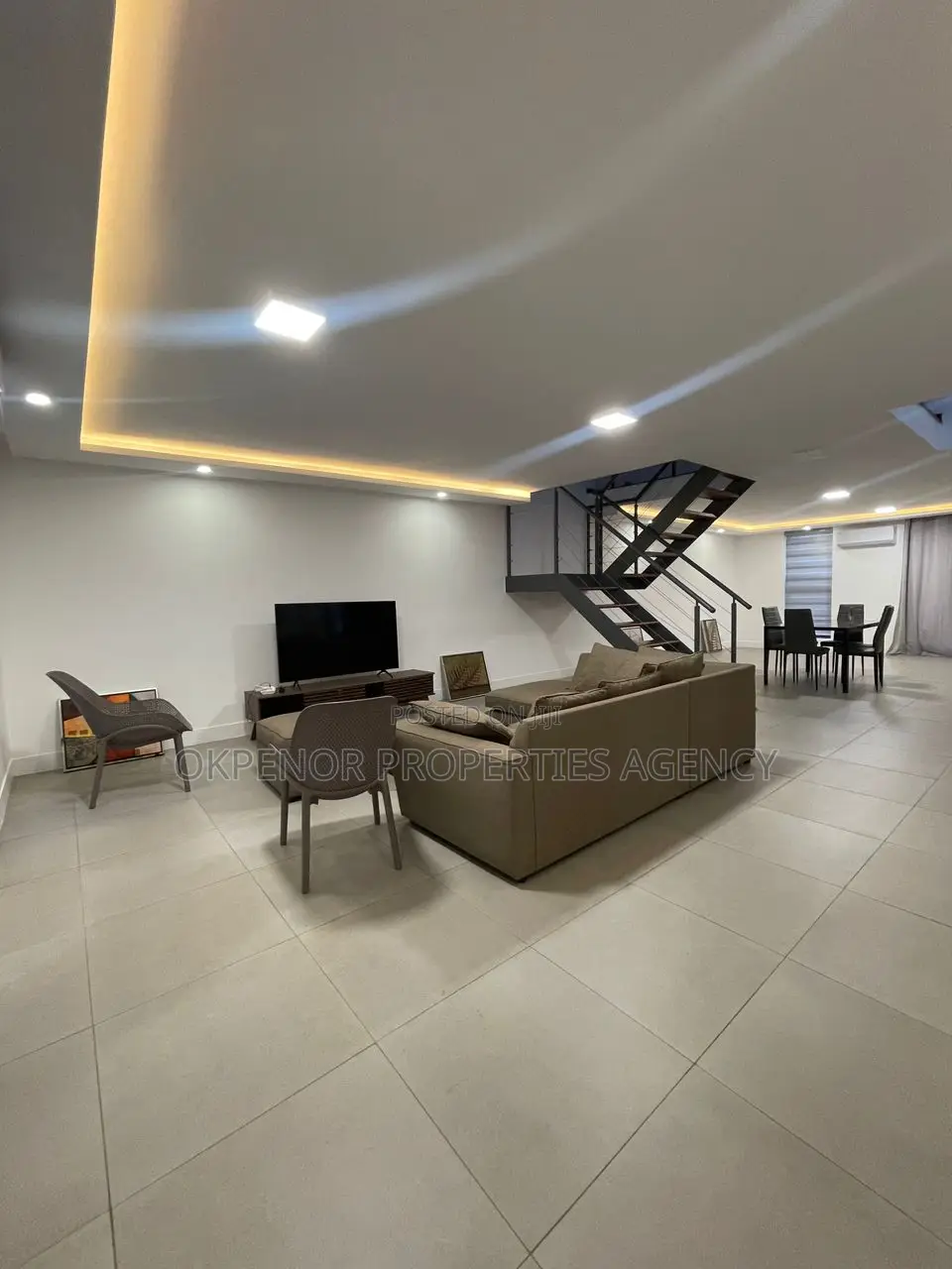3bdrm House in South La Estate, Accra Metropolitan for rent