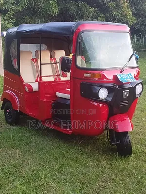 Bajaj RE 2023 Red