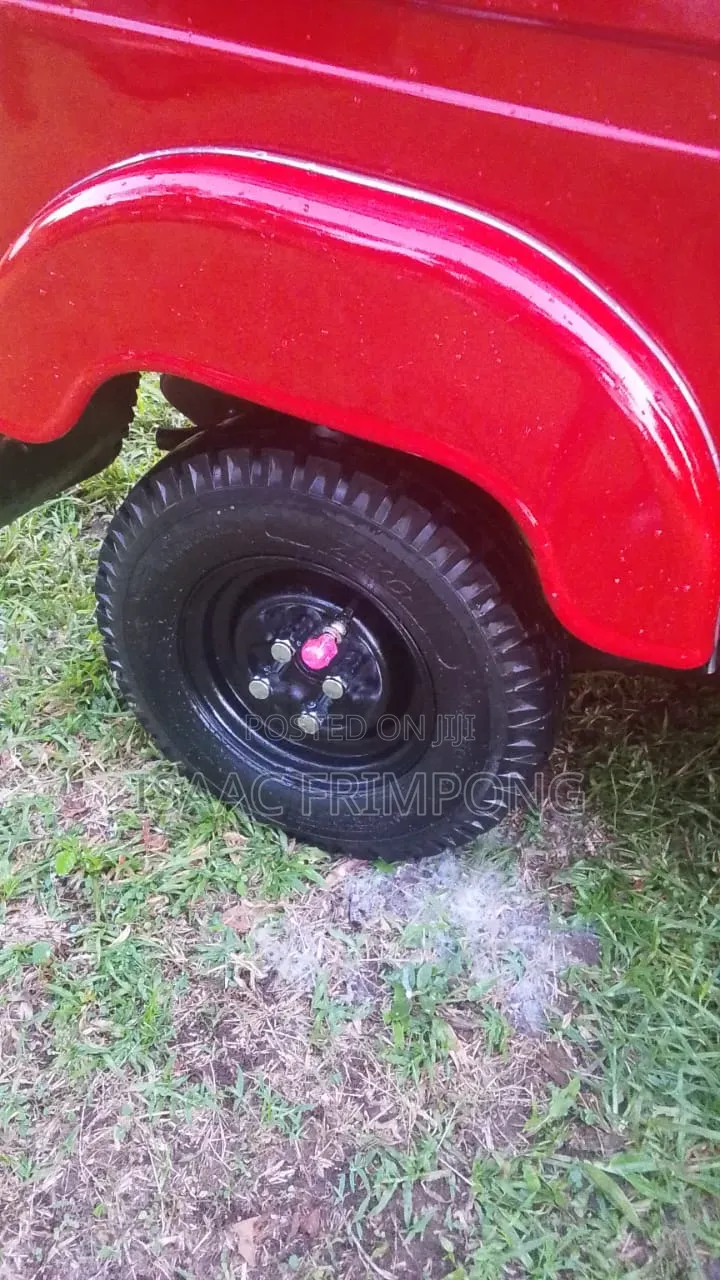 Bajaj RE 2023 Red