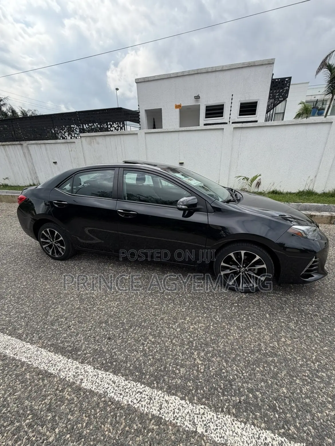 Toyota Corolla XSE 4dr Sedan (1.8L 4cyl CVT) 2017 Black