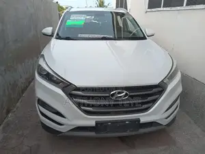 Hyundai Tucson Eco FWD 2017 White