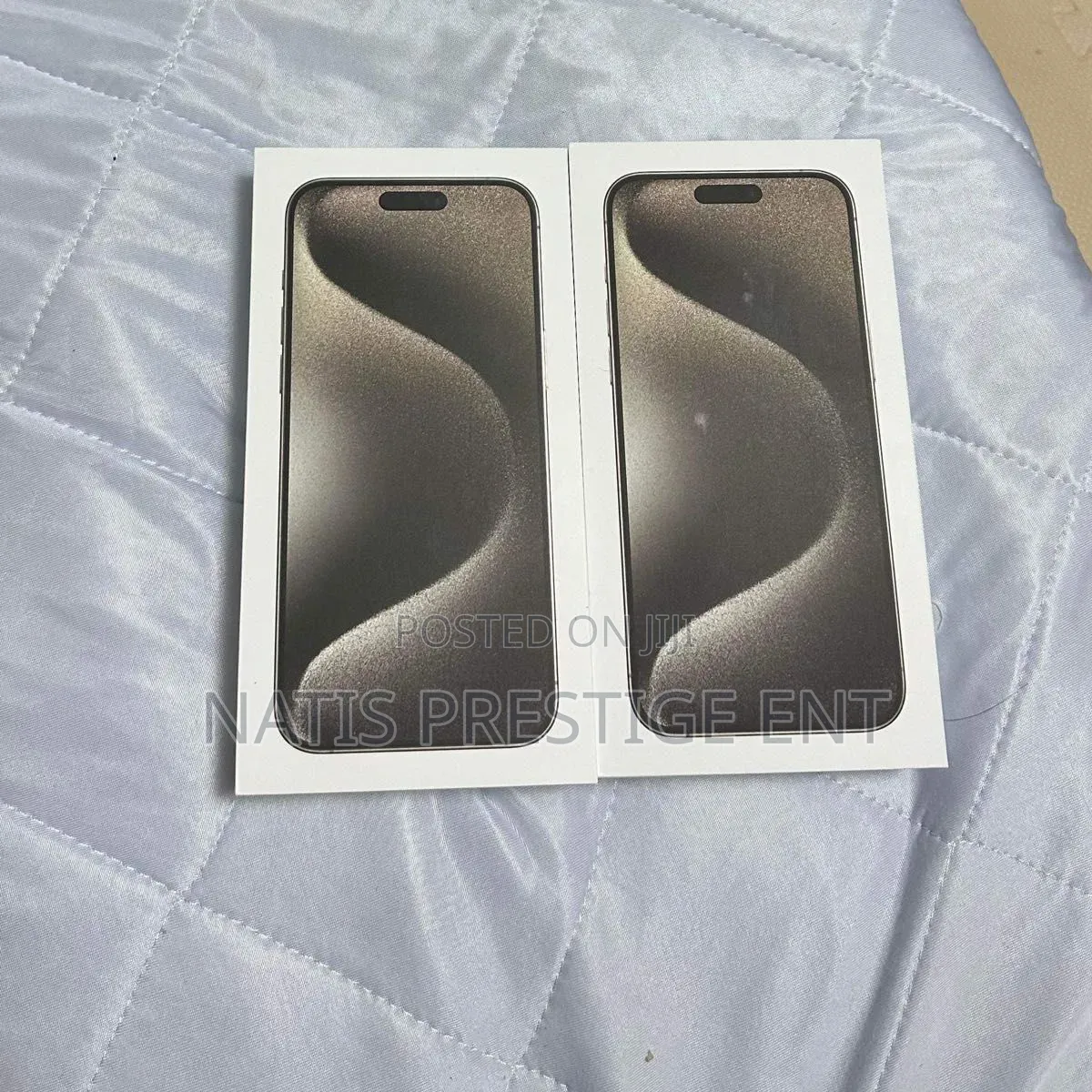 New Apple iPhone 15 Pro Max 256 GB Gold