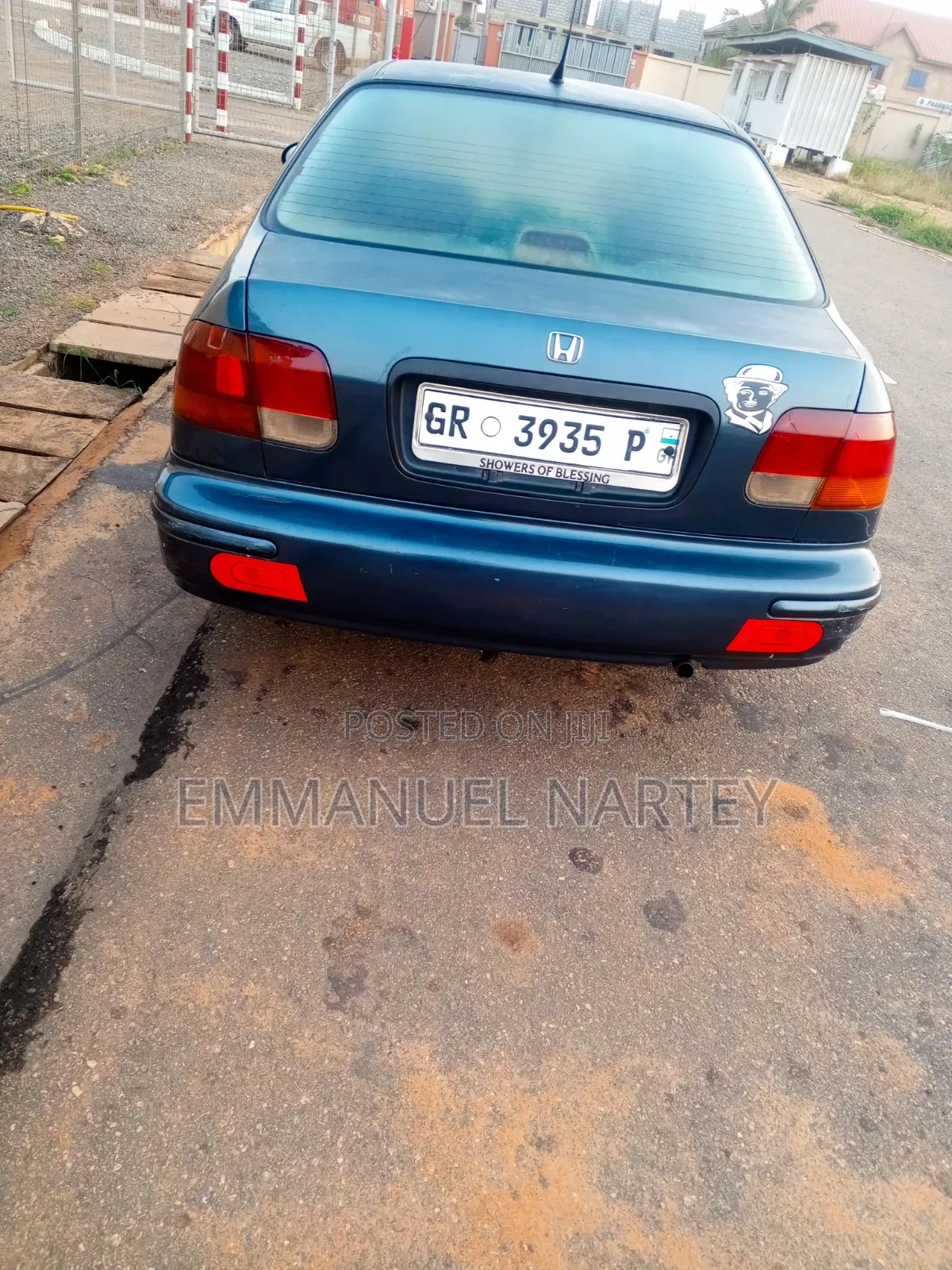 Toyota Vitz 2010 Red
