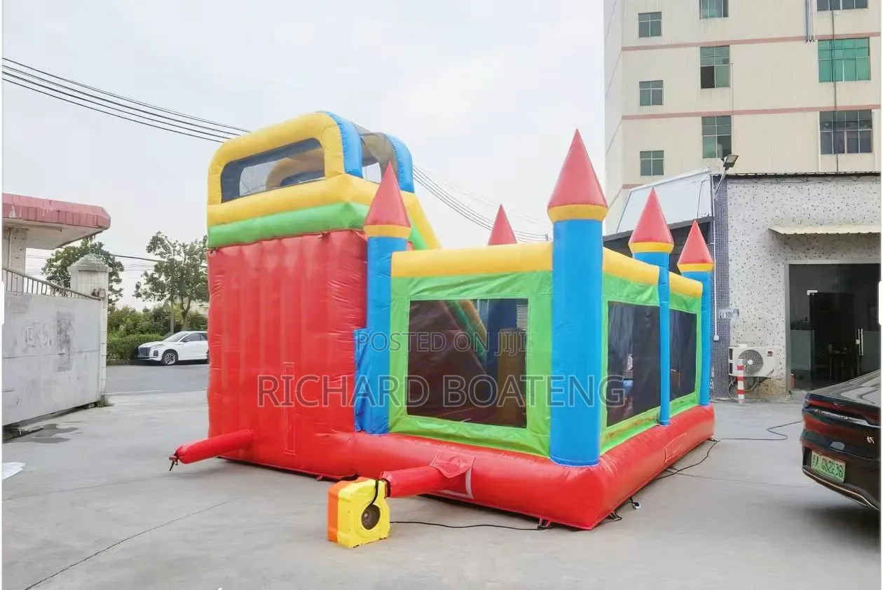 Commercial Bouncy Castle New 7x3m