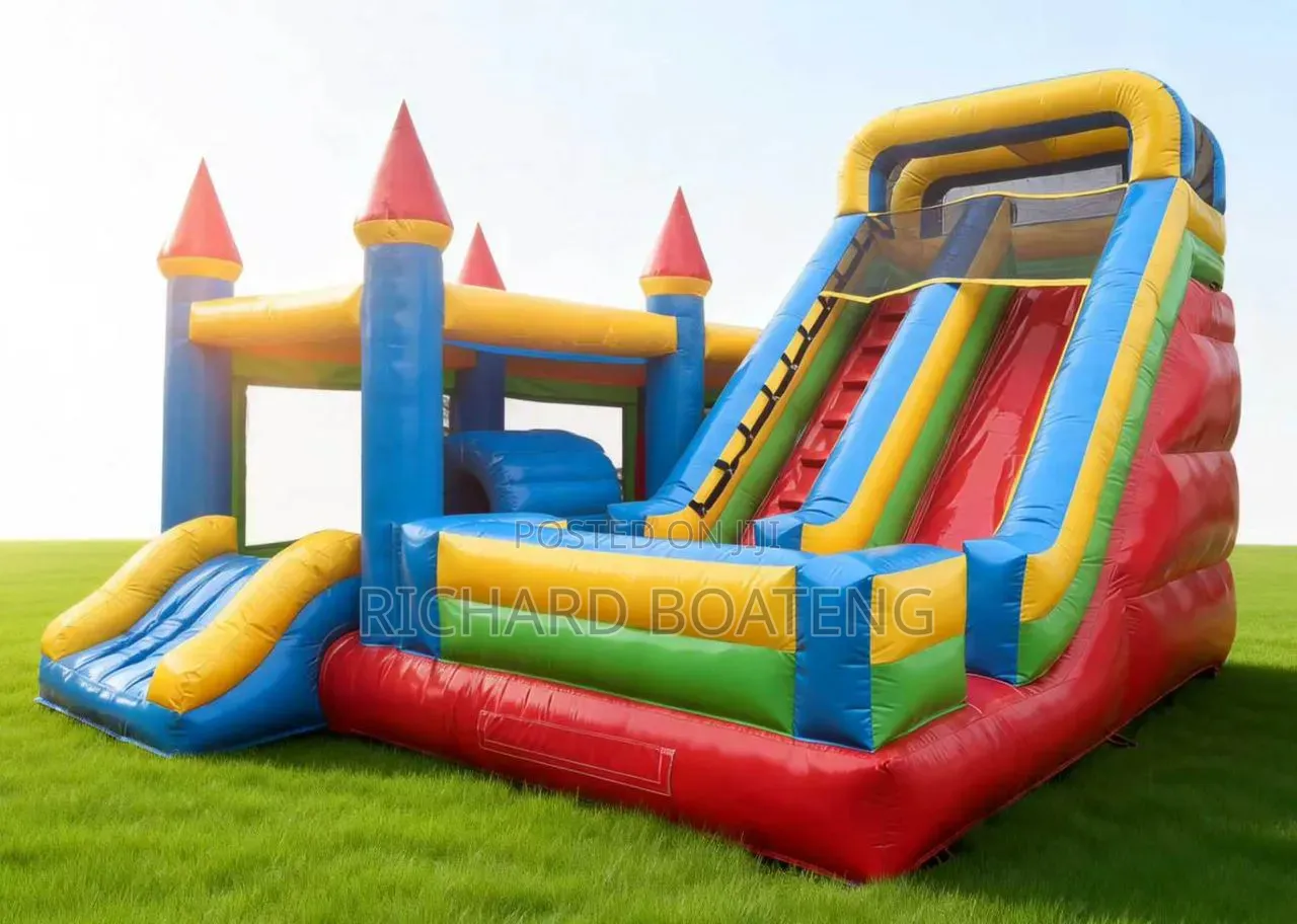 Commercial Bouncy Castle New 7x3m