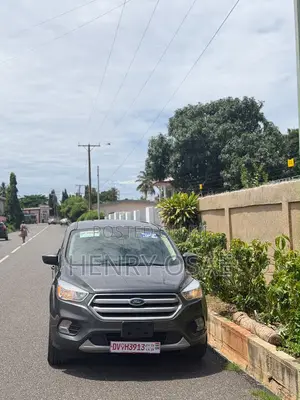 Ford Escape S FWD 2019 Gray
