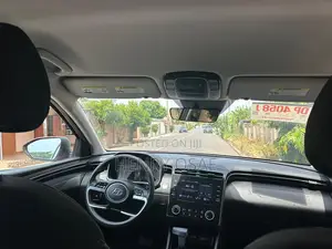 Hyundai Tucson 2022 Red