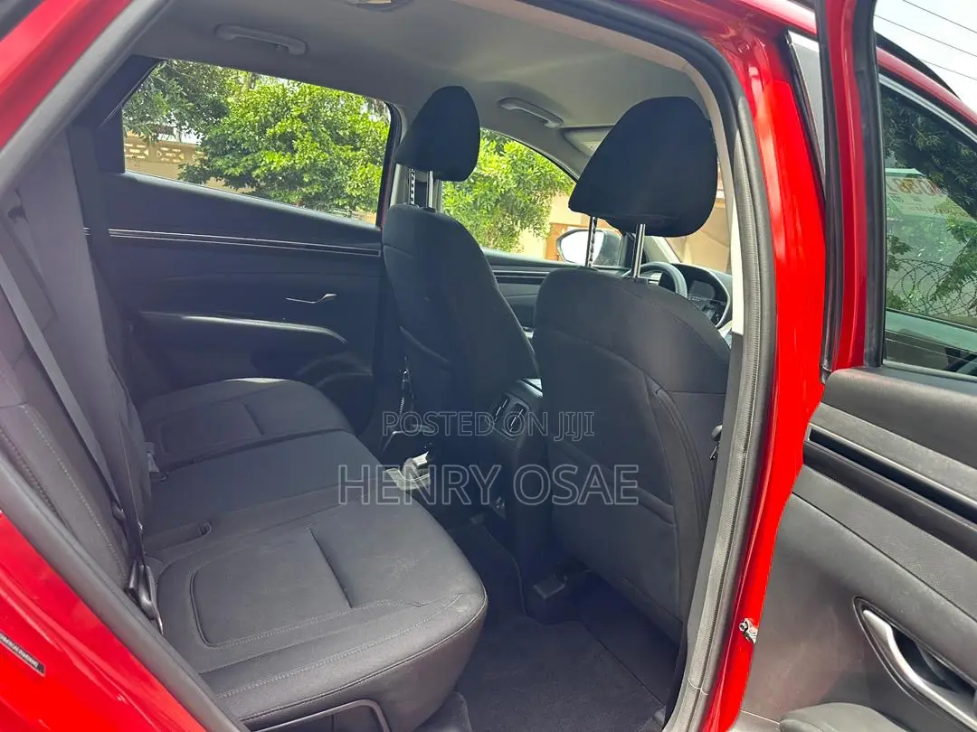 Hyundai Tucson 2022 Red