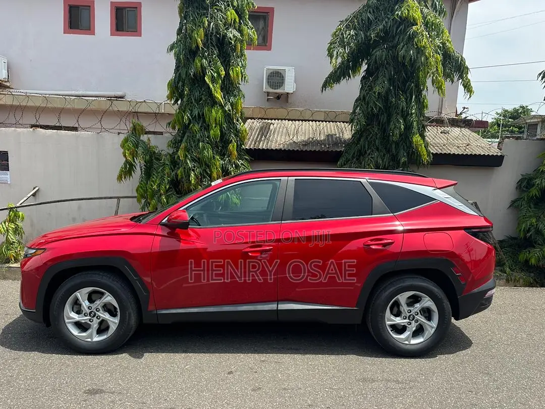 Hyundai Tucson 2022 Red