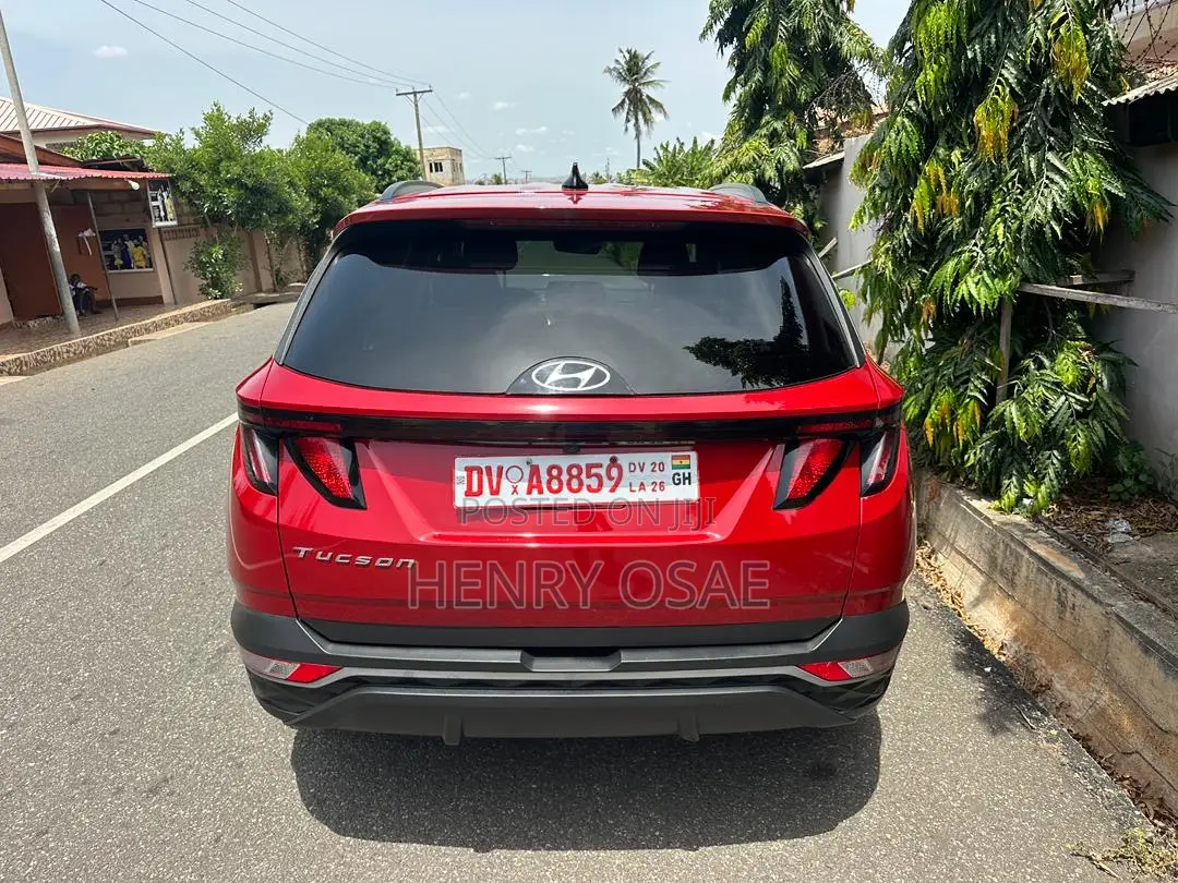 Hyundai Tucson 2022 Red