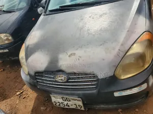Hyundai Accent 2010 Gray