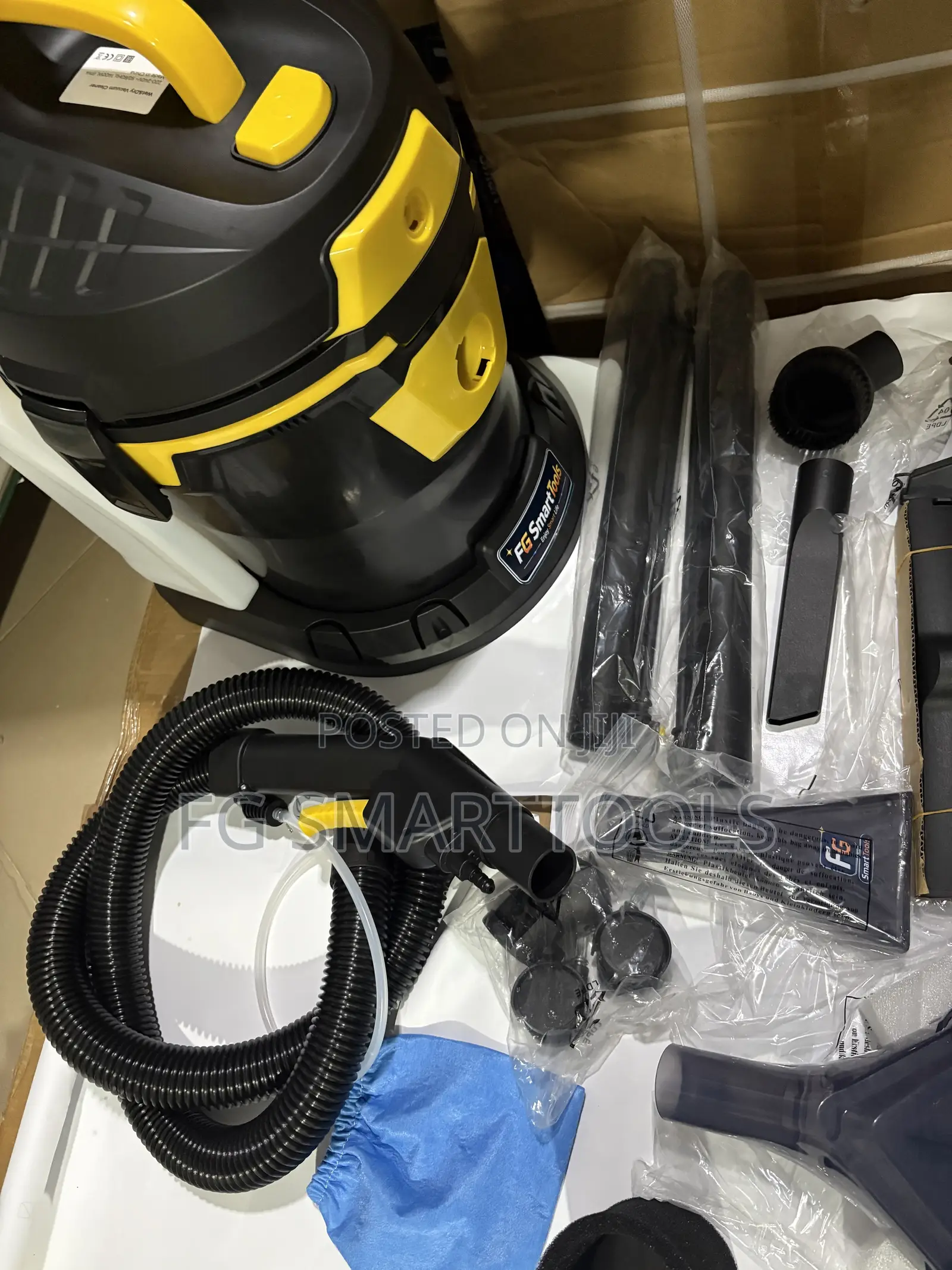 Wet Dry Blower Carpet Sofa Vacuum Cleaner Portable Spot Cleaner