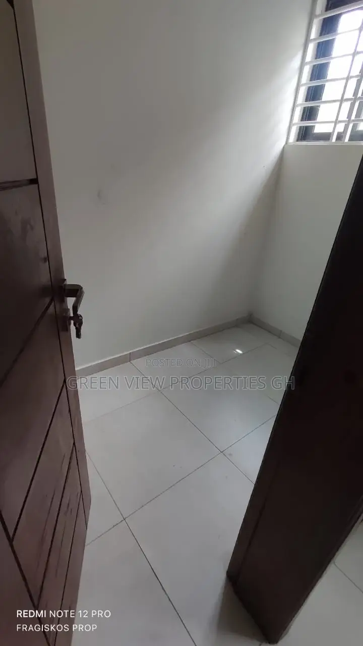 2bdrm Apartment in Achimota for rent