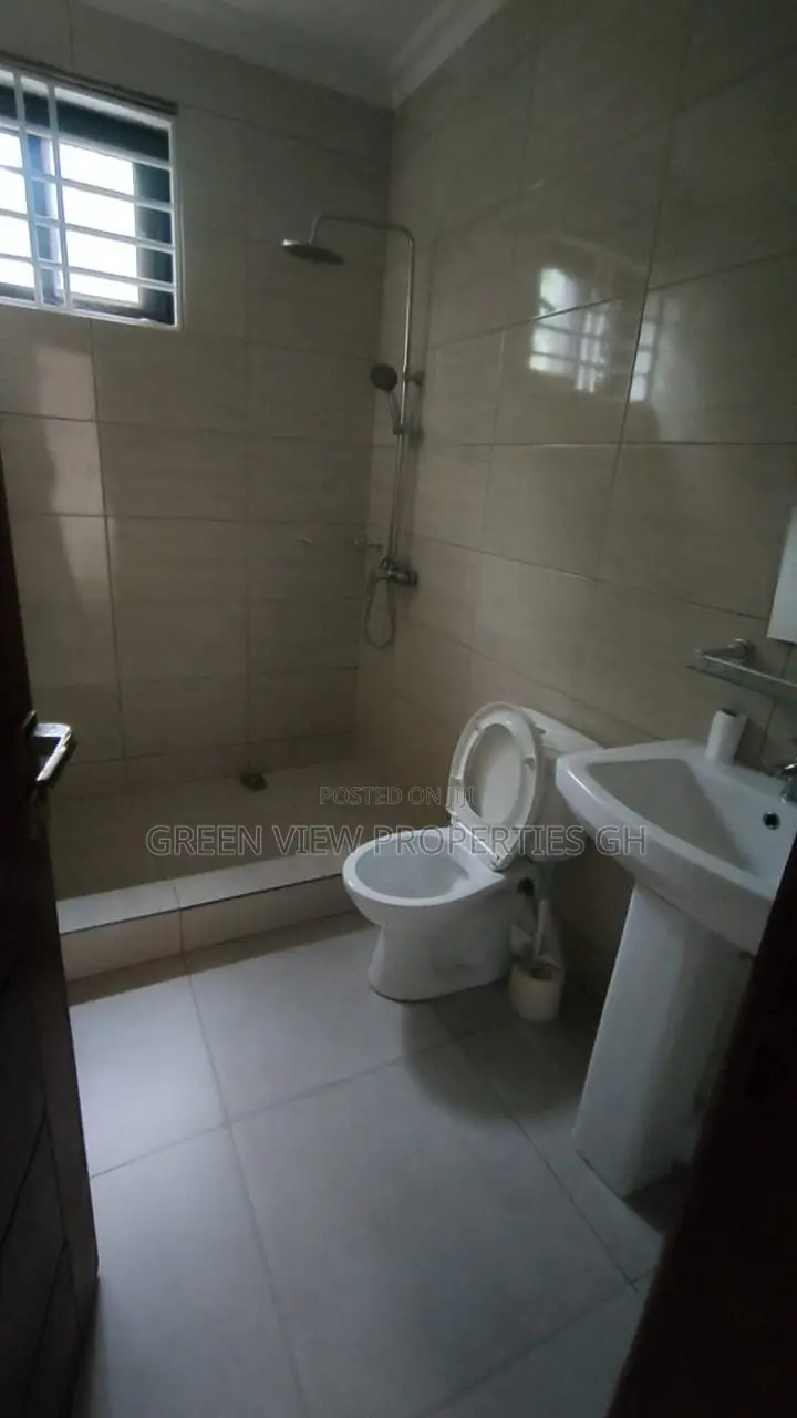 2bdrm Apartment in Achimota for rent