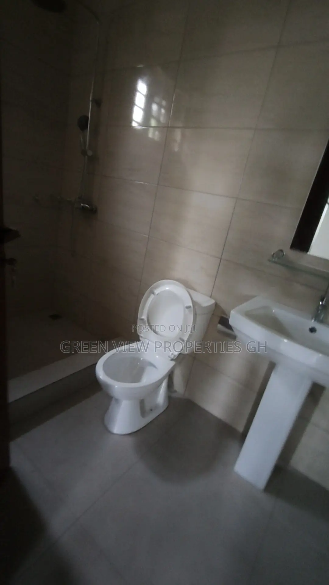 2bdrm Apartment in Achimota for rent
