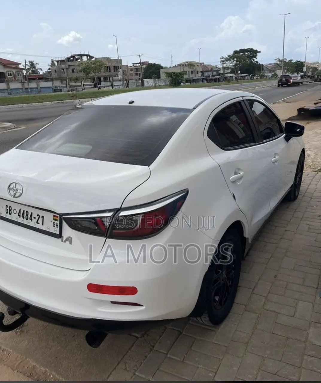 Toyota Yaris iA 1.5 FWD 2017 White
