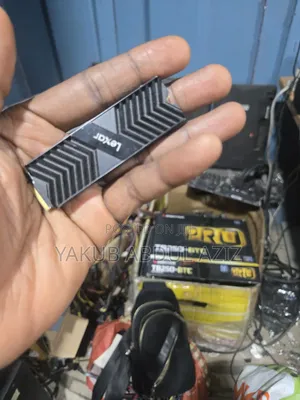 M.2 Nvme 2tb Gen4 100% Health Both Pc and Ps5