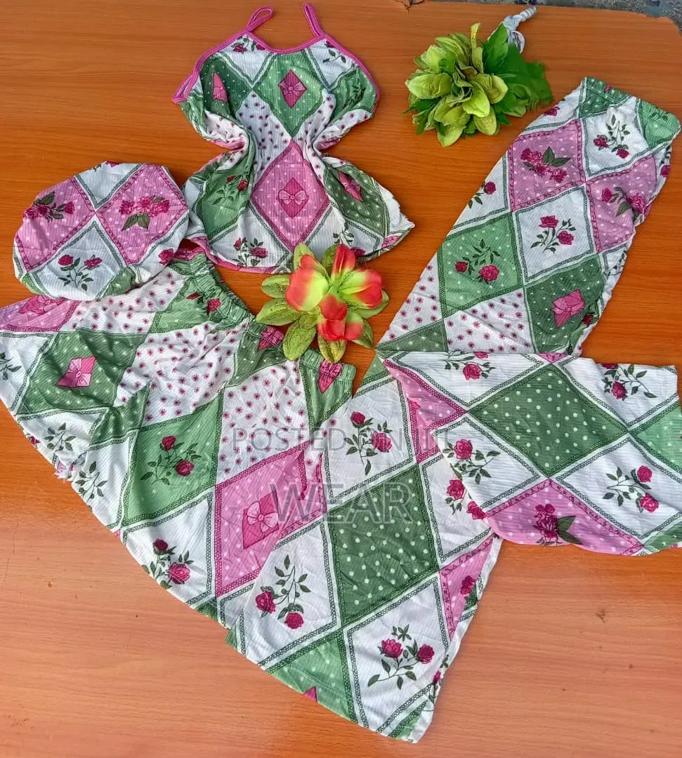 4 in 1 Nightwear
(
Bonnet ,Singlet,Shorts 
Trousers )
