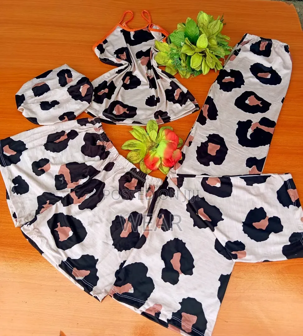 4 in 1 Nightwear
(
Bonnet ,Singlet,Shorts 
Trousers )