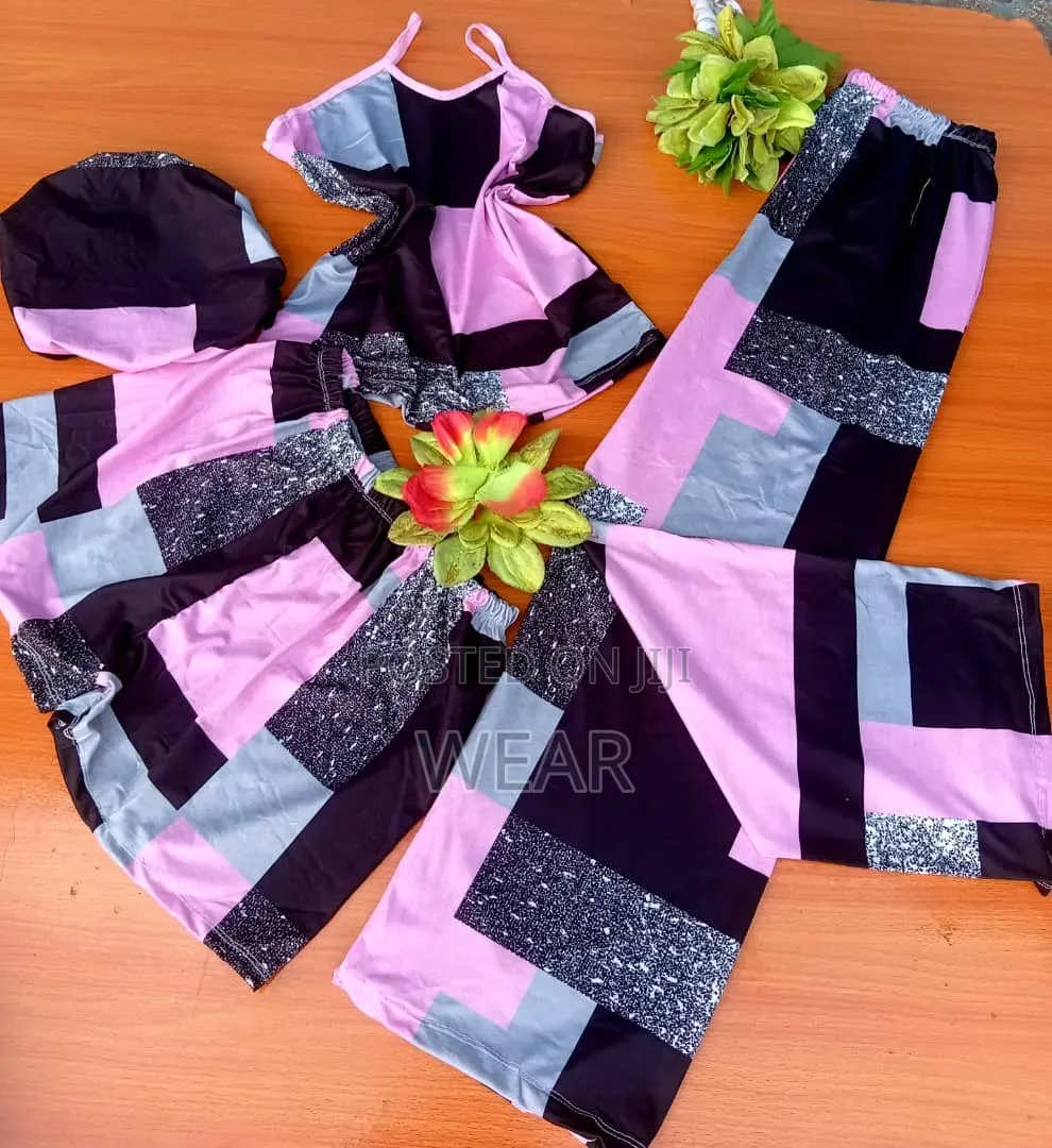 4 in 1 Nightwear
(
Bonnet ,Singlet,Shorts 
Trousers )