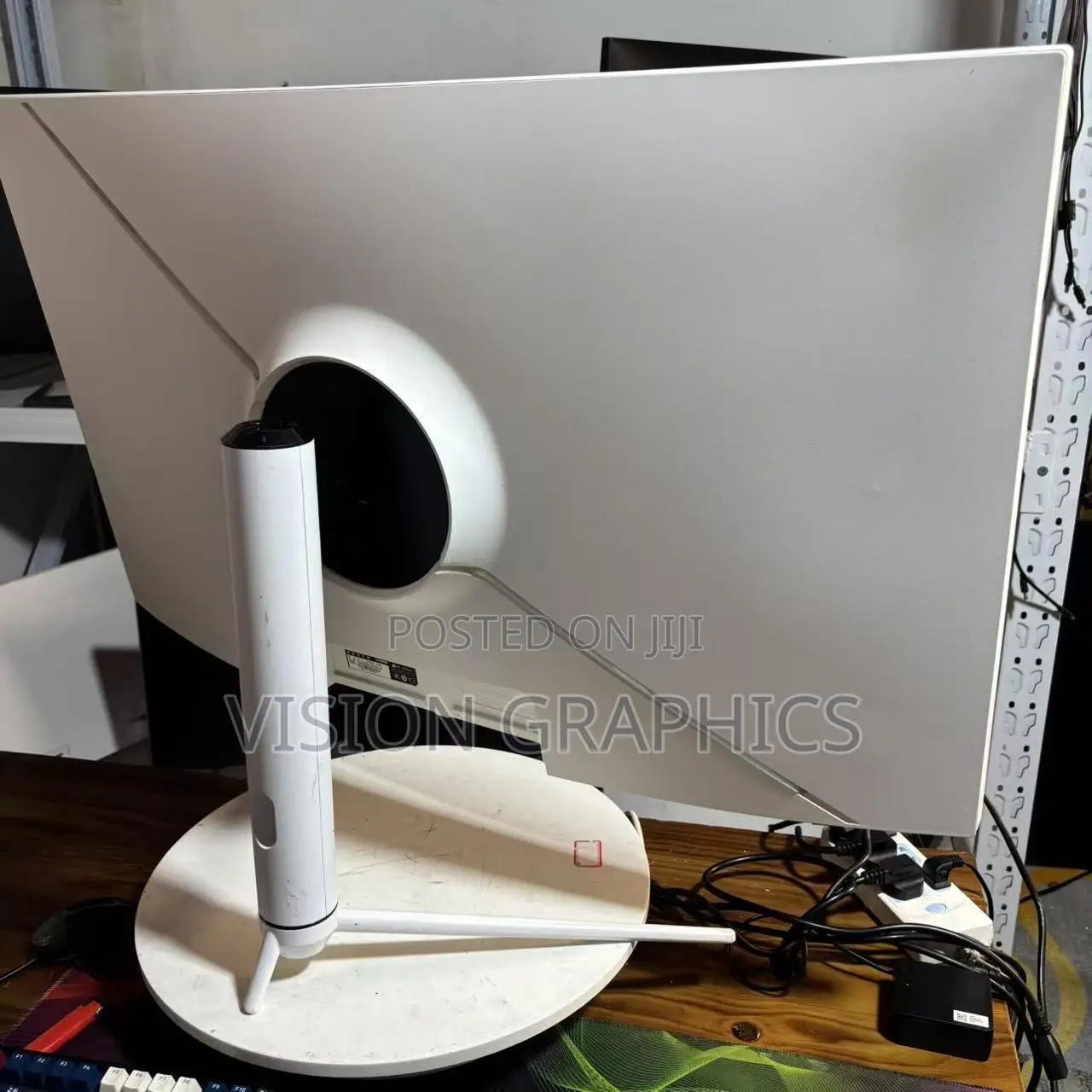 Titan Army 40inches Curve Gaming Monitor With Led Back Lights 165hz