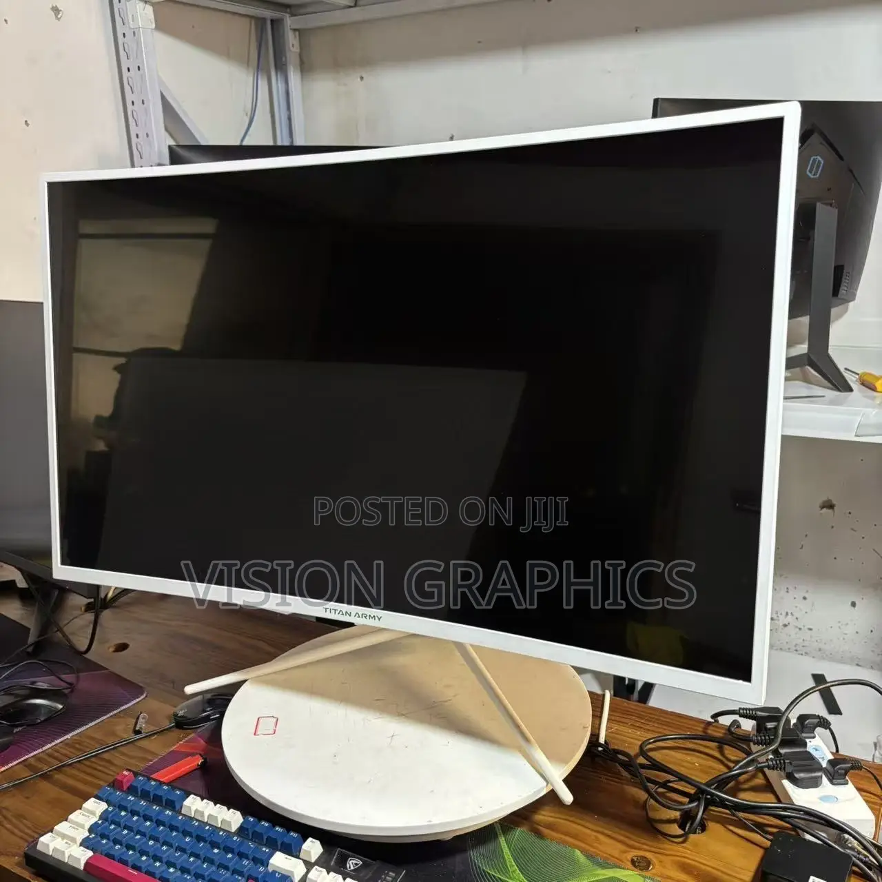 Titan Army 40inches Curve Gaming Monitor With Led Back Lights 165hz