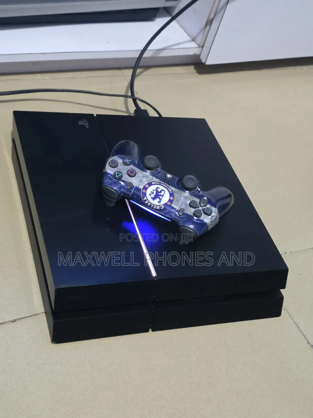 Playstation 4 With 5 Games Installed