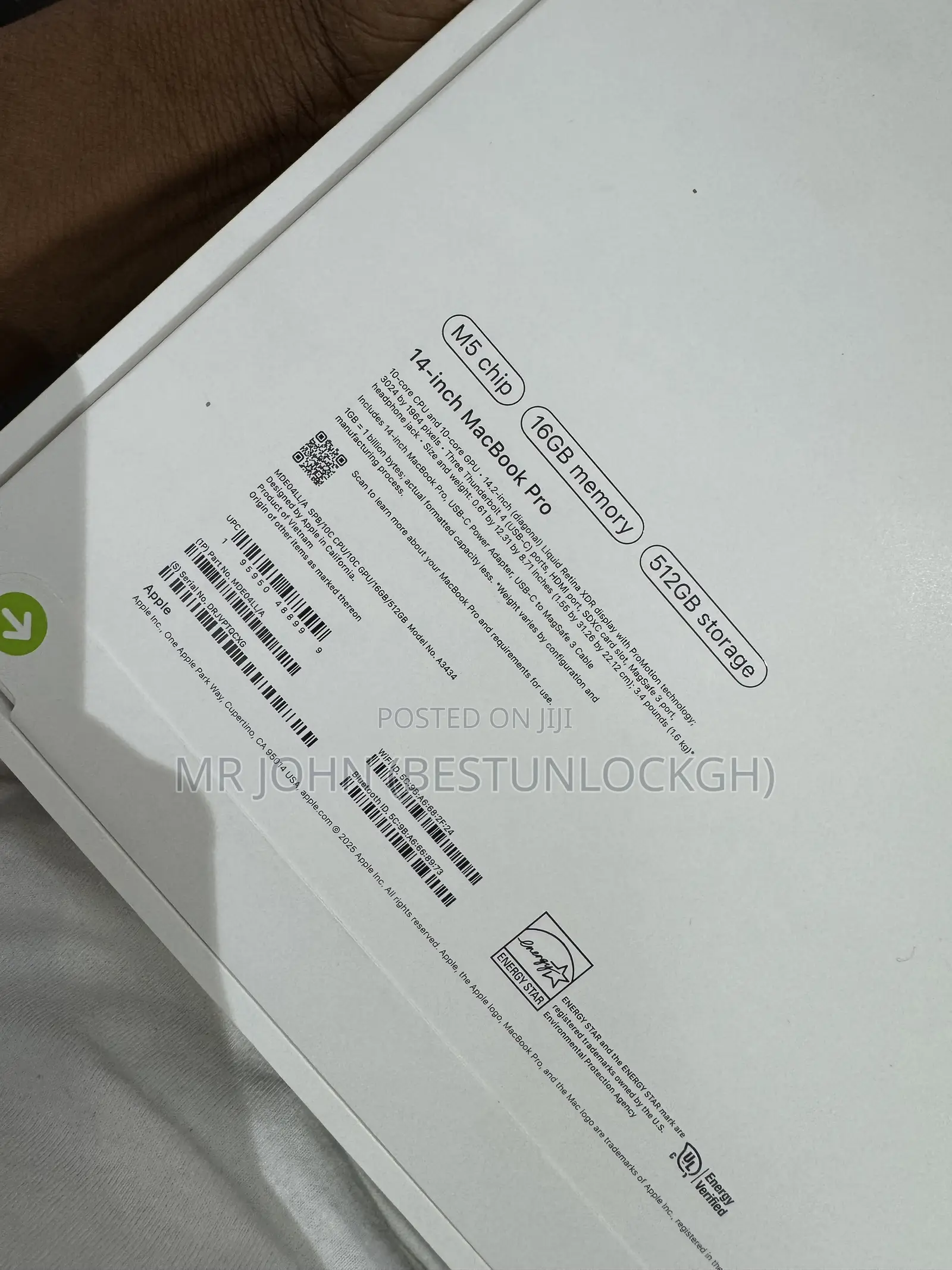 New Laptop Apple MacBook Pro 2025 M5 16GB Apple M5 SSD 512GB