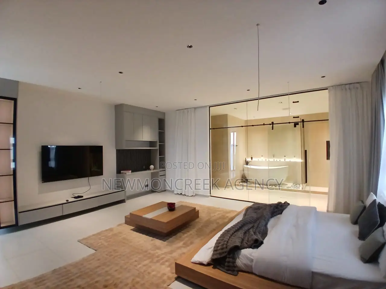Furnished 5bdrm Duplex in With Pool East Legon, Accra Metropolitan