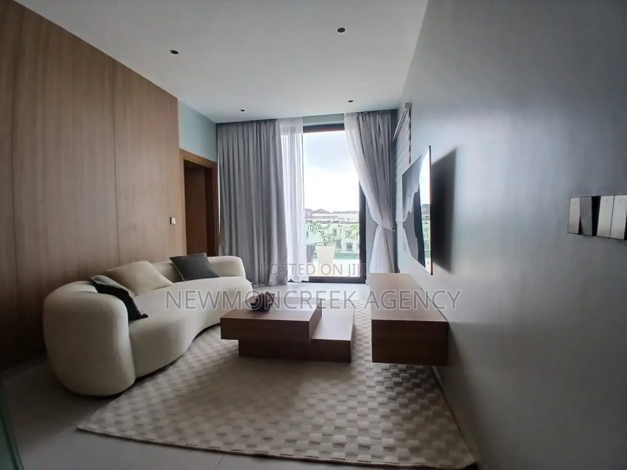 Furnished 5bdrm Duplex in With Pool East Legon, Accra Metropolitan