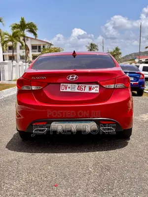 Hyundai Elantra 2013 Red