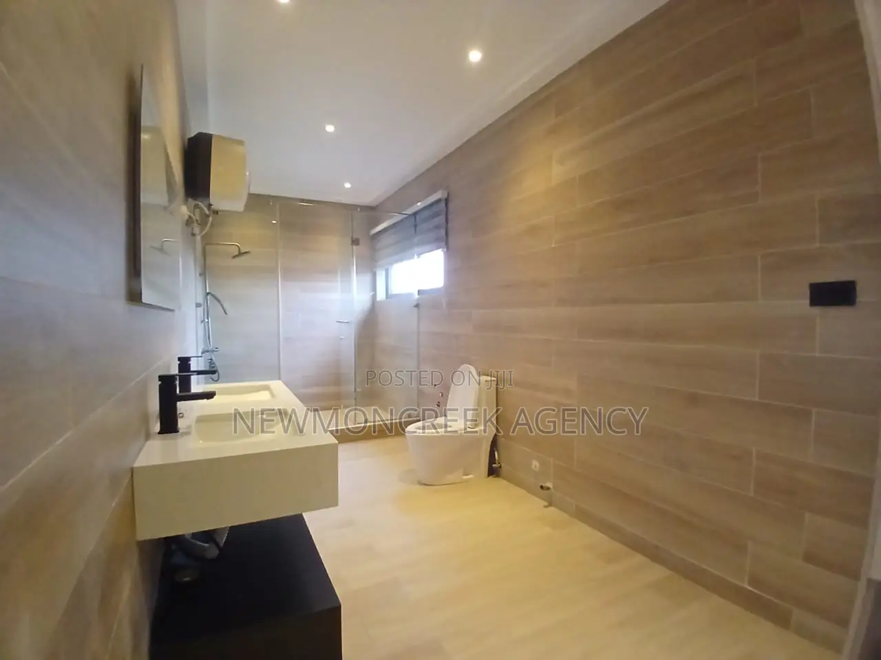 4bdrm Duplex in East Legon Hills, Accra Metropolitan for sale