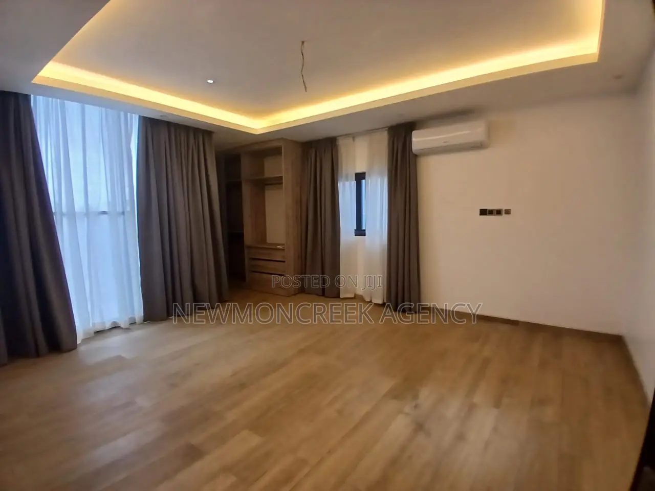 4bdrm Duplex in East Legon Hills, Accra Metropolitan for sale