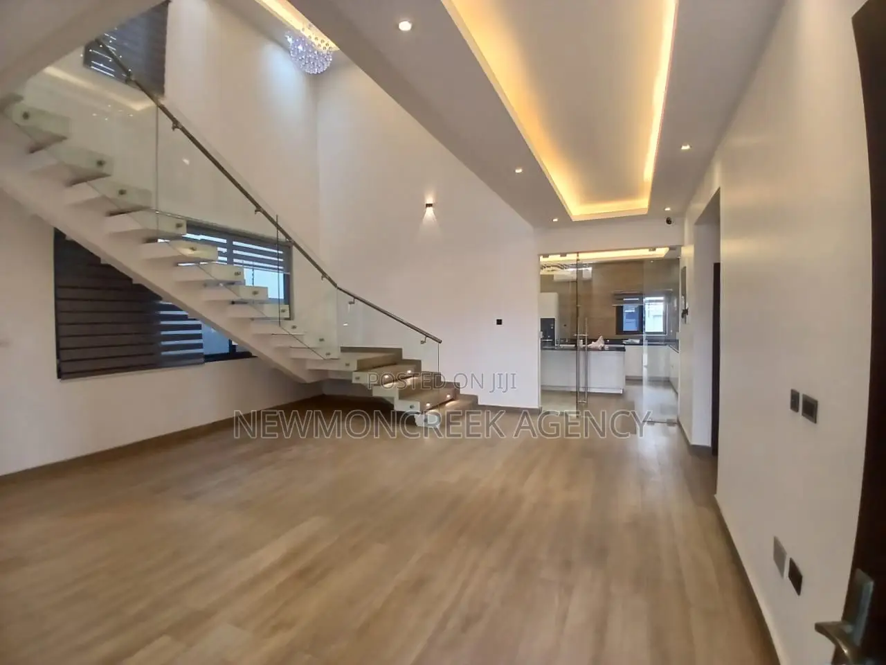 4bdrm Duplex in East Legon Hills, Accra Metropolitan for sale
