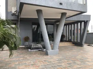 4bdrm Duplex in East Legon Hills, Accra Metropolitan for sale