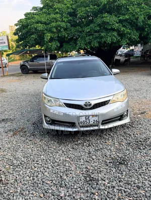 Toyota Camry 2014 Silver