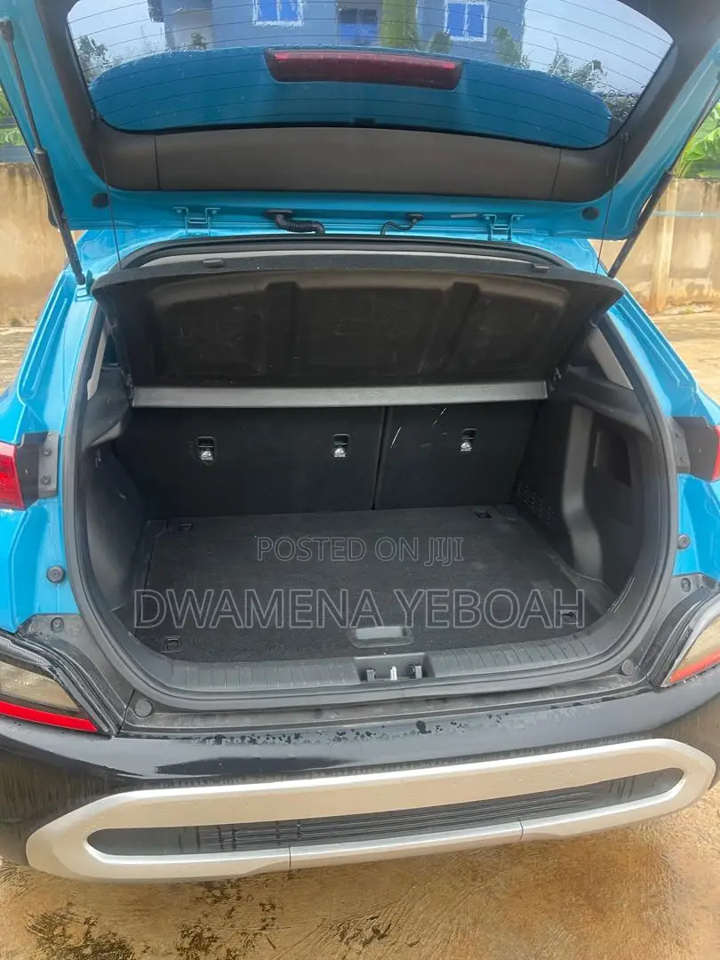 Hyundai Kona Limited 2022 Blue