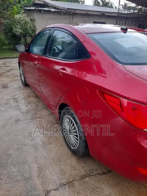 Hyundai Accent 2016 Red